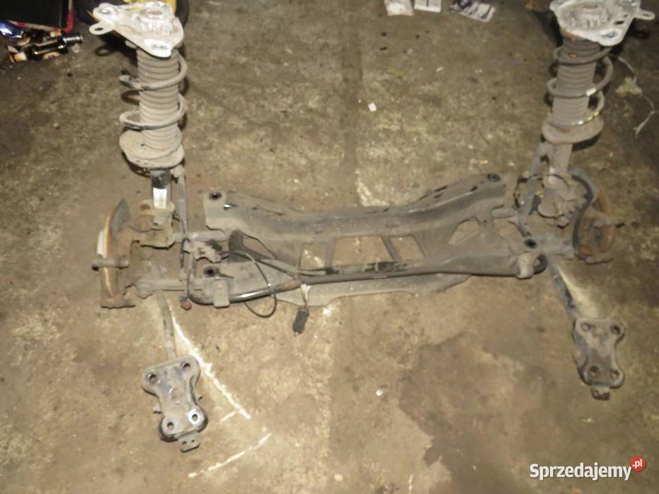 BELKA ZAWIESZENIA OŚ TYŁ KOMPLETNA FIAT 500X