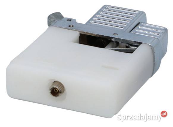 Srebrna Zapalniczka Benzynowa w Zestawie z Ostrowy nad Okszą