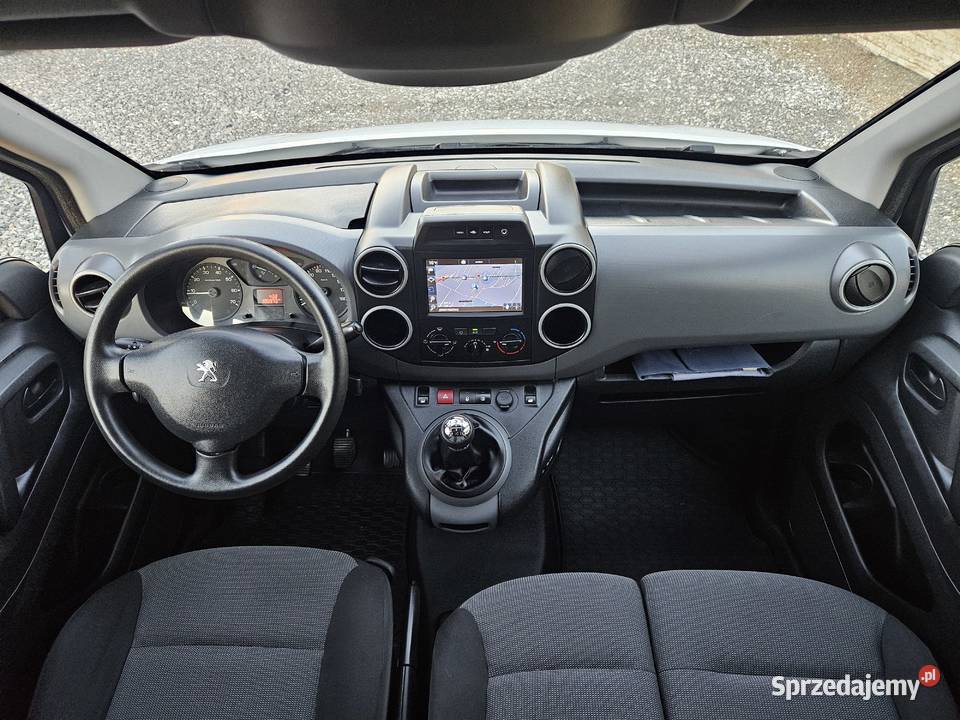 Super stan navi czujniki cofania serwis Tarnów