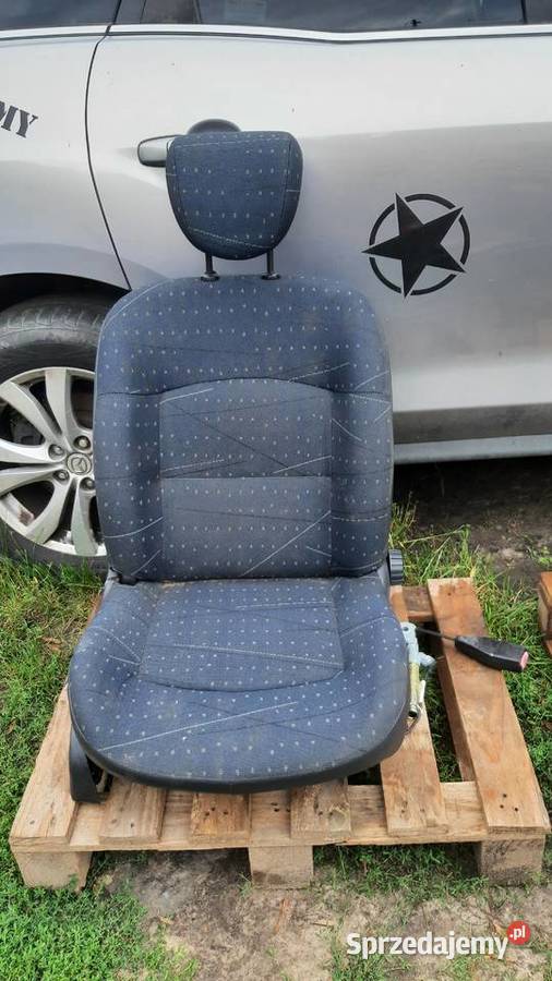 fotel prawy przedni RENAULT CLIO II FL THALIA 5 Fotele i kanapy Dębno
