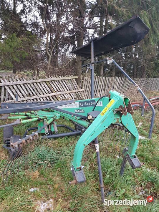 Zgrabiarka karuzelowa Deutzfahr Borzymy