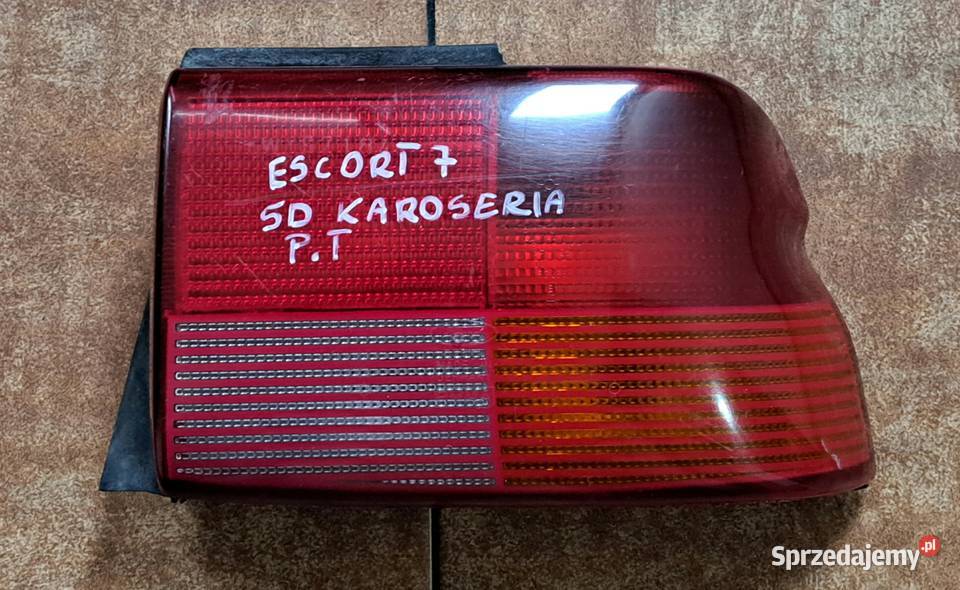 Lampa tył Escort 6 HB Płońsk sprzedam