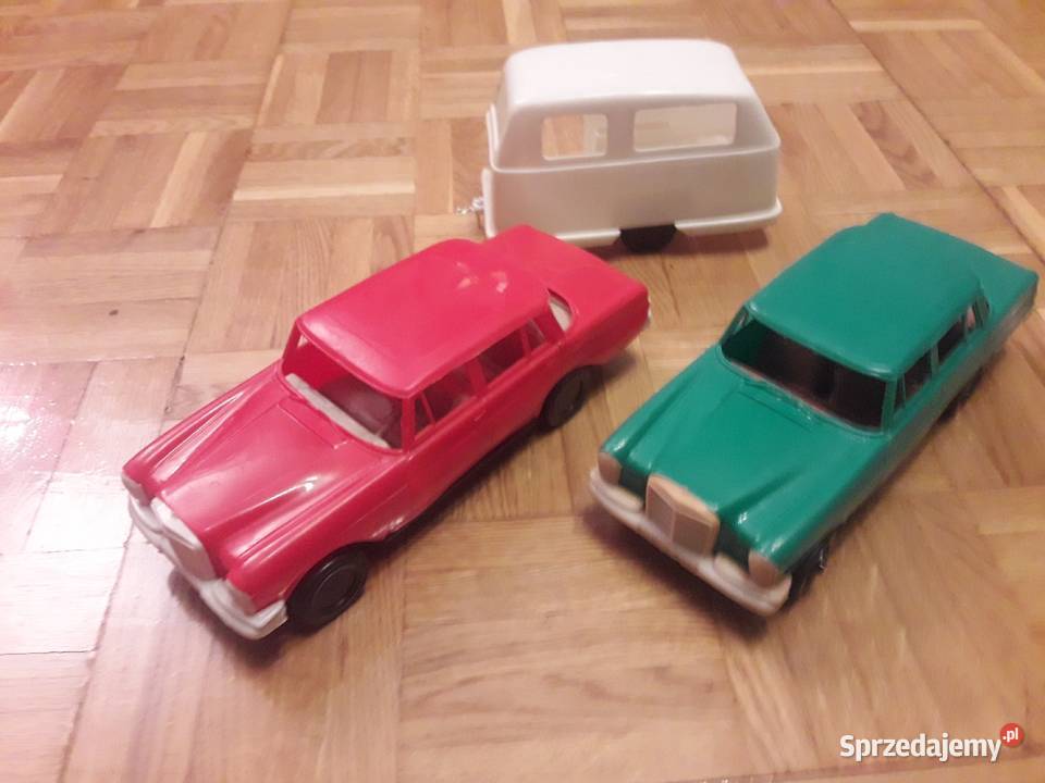 Mercedes W111 z przyczepą Legendy PRL Kultowe Piotrków Trybunalski
