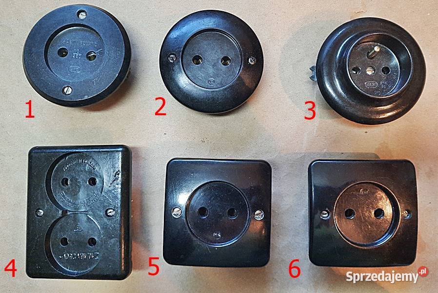 Gniazda podtynkowe okrągłe prostokątne 220 V z Kolekcje wielkopolskie Ostrów Wielkopolski