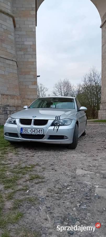 Sprzedam bmw e90 seria 318i 125KM sprzedam