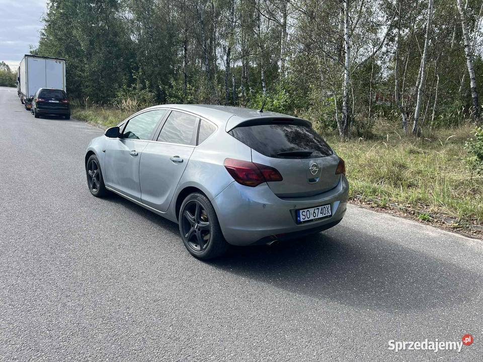 Opel Astra Opel Astra J 20 CDTI 160 COSMO 2010r śląskie Sosnowiec