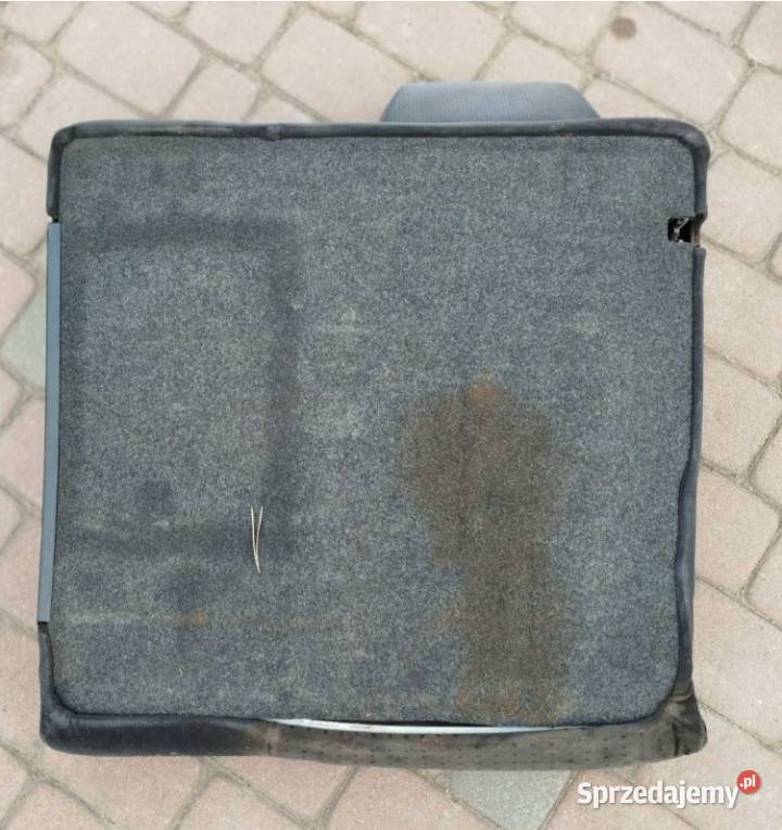 KANAPA TYŁ VW GOLF IV 4 BORA HB 5D fotele tylne Skołoszów