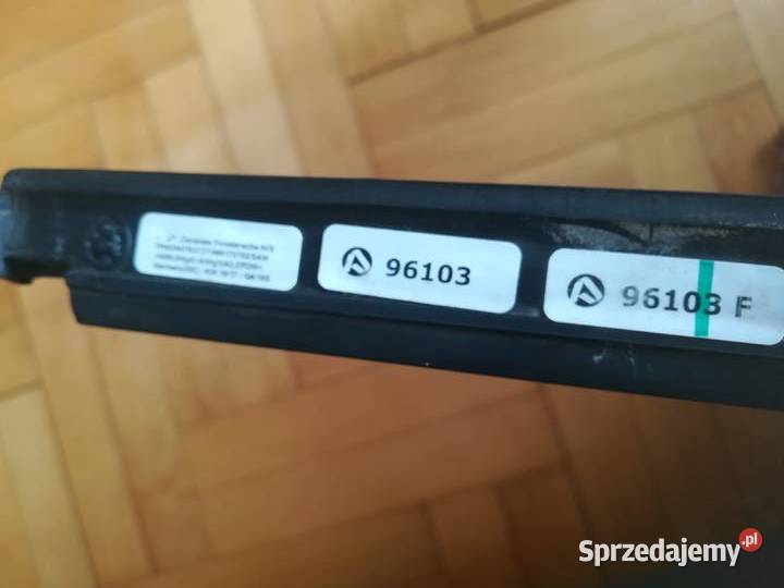 VW Touareg 7P Listwa szyby zgarniająca lewy tył Łódź sprzedam