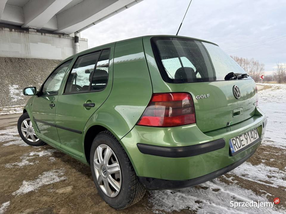 VW Golf 4 14 Benzyna 2002r Ładny Zadbany manualna Golf Dębica sprzedam