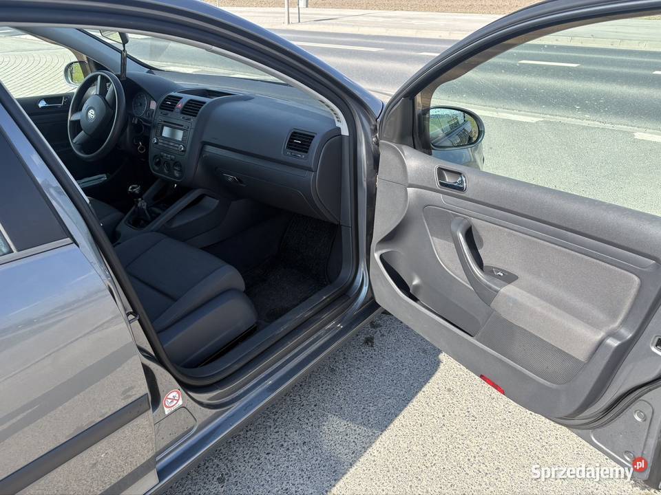 Piękny GOLF V 14fsi elektryczne lusterka Rabowice