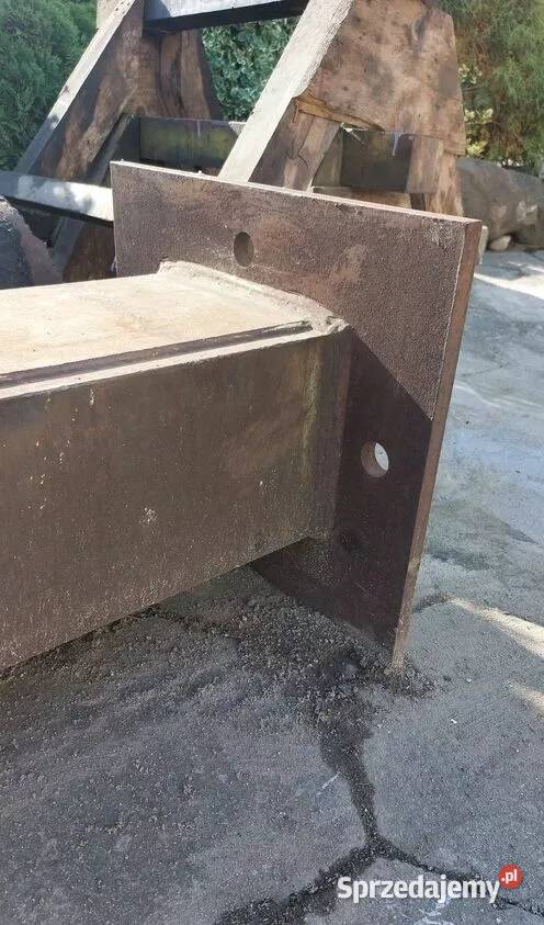 Słupy stalowe o długości 440mb ze stopą pod Ciężkowice