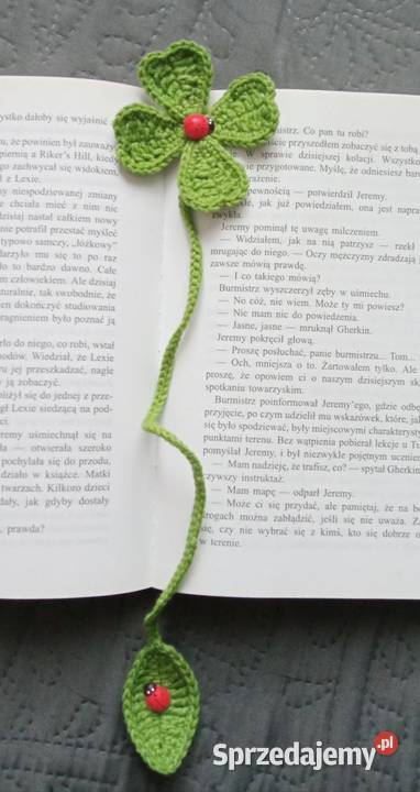 Zakładka do książki wykonana na szydełku Łask