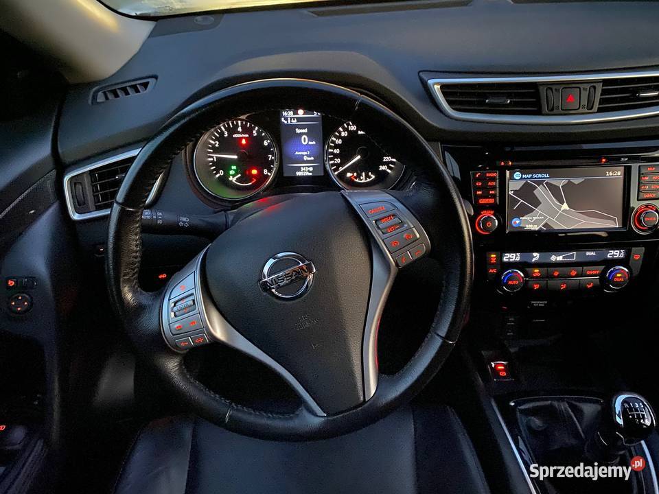 SUV Nissan XTrail Tekna III T32 16 nieuszkodzony Niedźwiedź