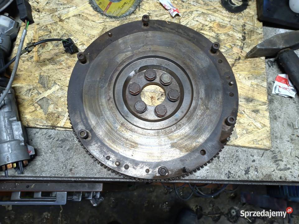 Koło zamachowe audi 80 b4 19 tdi 1z śrubki Gorlice