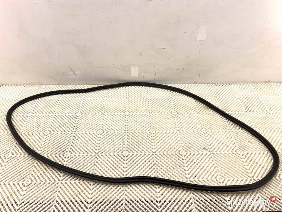 USZCZELKA KLAPY BAGAŻNIKA AUDI Q3 II SUV