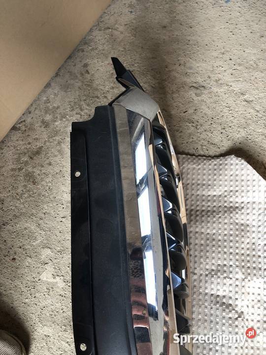 SKODA OCTAVIA 4 IV 19 GRILL GRIL PRZÓD 5E3853653 osobowe Kozy