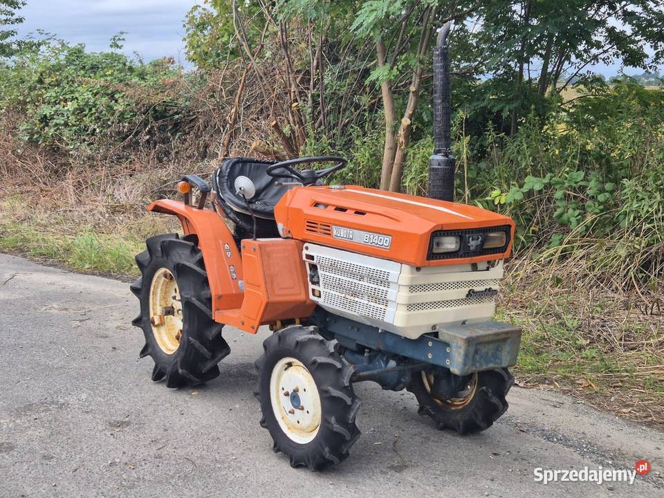 Traktorek traktor KUBOTA B1400D 14 44 Małuszyn sprzedam