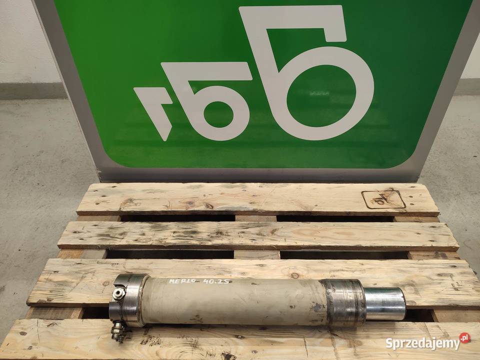 Siłownik Merlo 4025