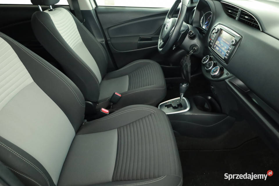 Toyota Yaris 15 Dual VVTi 1497cm3 Samochody osobowe Piaseczno