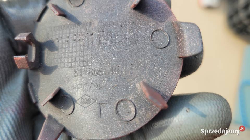 RENAULT MEGANE IV PRZED LIFTEM ZAŚLEPKA HAKA