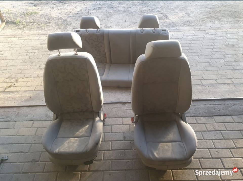 Fotele komplet Golf IV 1998r Hatchback stan Fotele i kanapy Gostynin