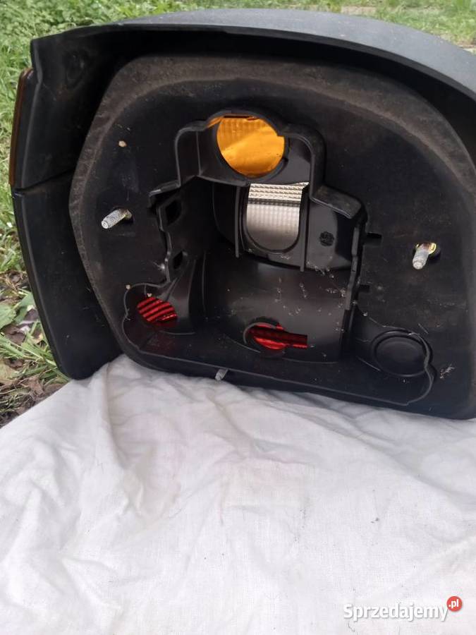 VW GOLF 3 GTI lampy tylne dymne osobowe Lampy tylne Gdańsk