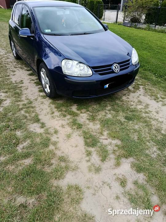 Volkswagen Golf 5 272km Stopnica