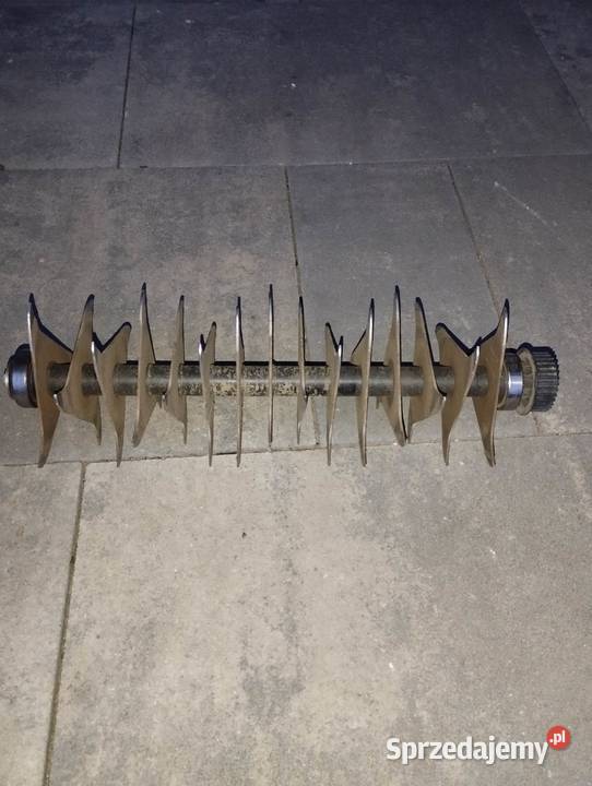 Wałek do wertykulatora SAA 10499 John Deere