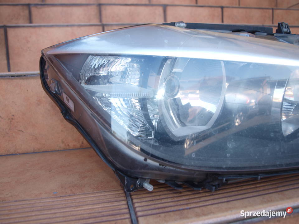 BMW 3 F30 F31 lampa prawa przód zwykła 2012 sprzedam