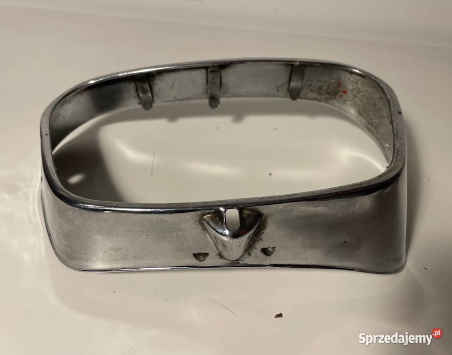 Mercedes Benz W110 Hella ramka halogen Poznań