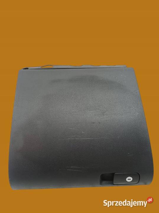 SCHOWEK PRAWY PASAŻERA DESKI EU 5M1857097K sprzedam