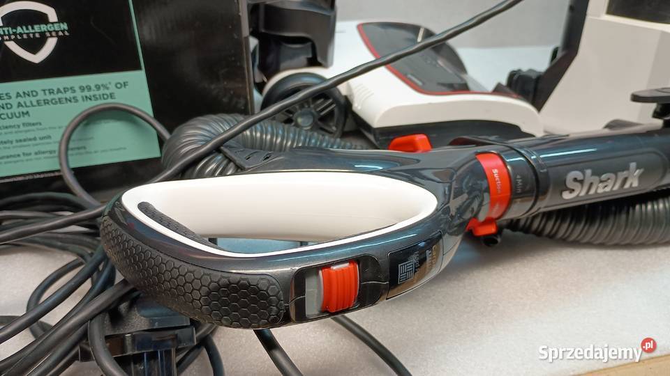 Odkurzacz pionowy Shark Classic Anti Hair Wrap