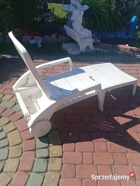 Sprzedam leżaki ogrodowe biały i czarny Podławki