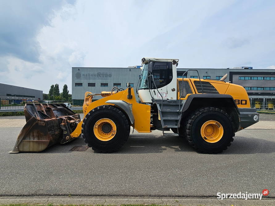 Ladowarka kolowa Rok produkcji 2012 Warszawa