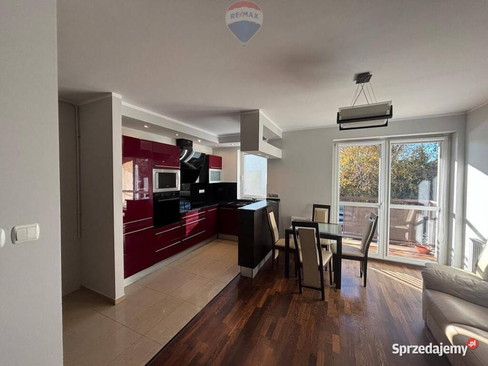 Dwupoziomowe z dwoma balkonami Żmigrodzka Poznań sprzedam