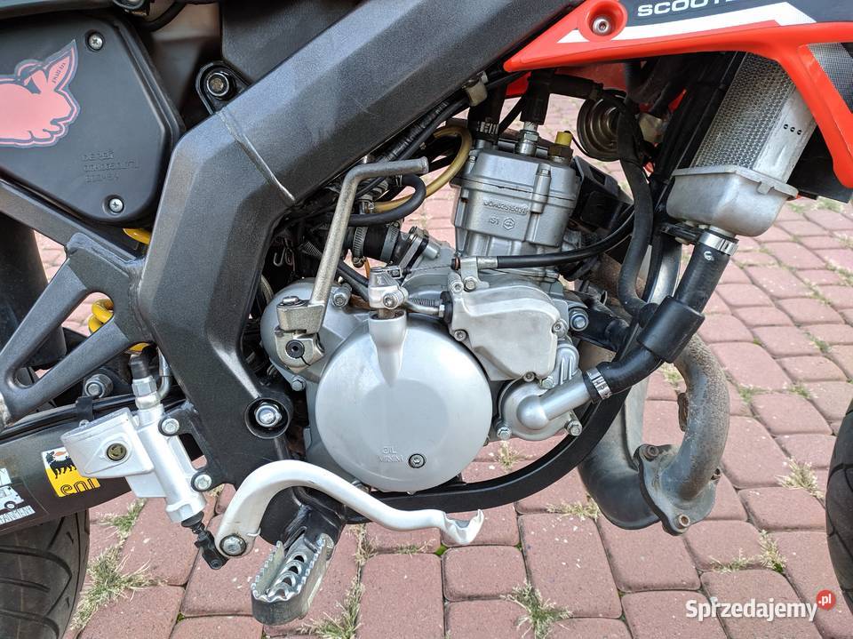 Gilera SMT 50 2011 2T Aprilia Derbi supermoto Rok produkcji 2011 Tarnobrzeg