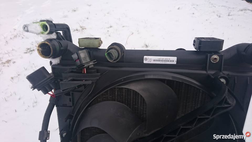 chłodnice wody klimy wentylatory golf 4 16 fsi Rok produkcji 2002 Słupsk
