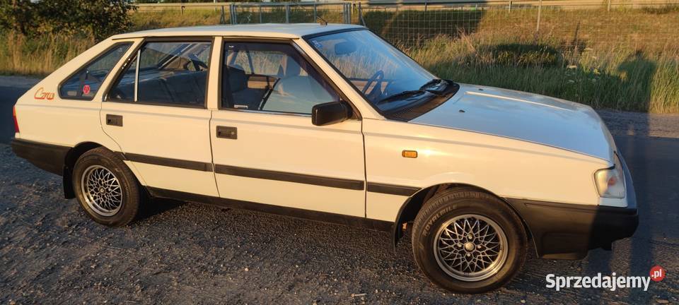 Polonez Caro 16 GLE oryginalny stan SUPER wielkopolskie Sady sprzedam