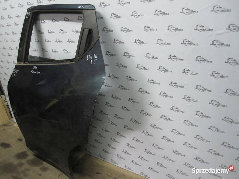 NISSAN JUKE 11r drzwi lewe tył świętokrzyskie