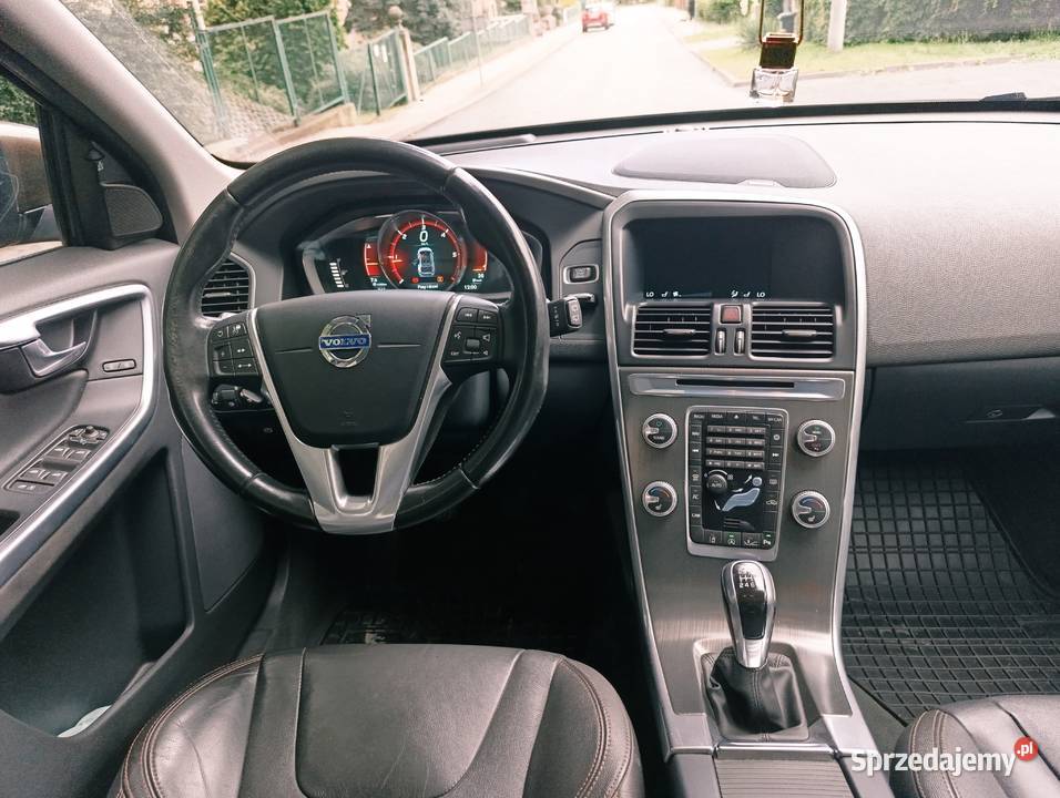 Volvo XC 60 20D 150 Wersja Summum sprzedam