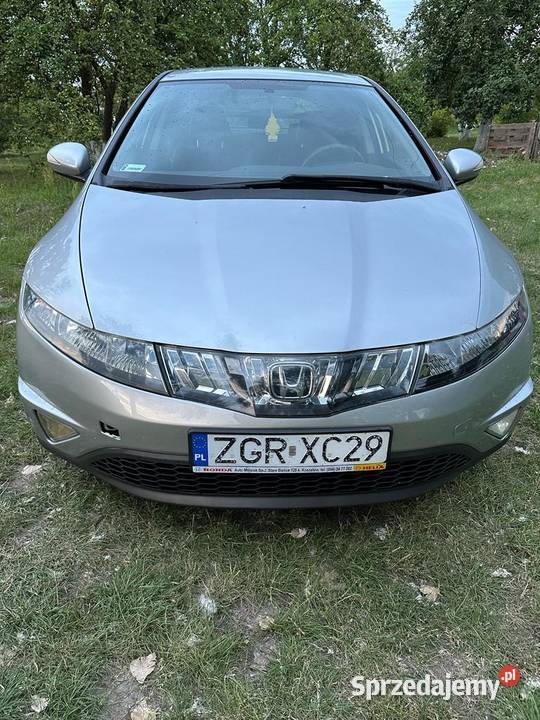 Na sprzedaż HONDA CIVIC lakier metallic Banie