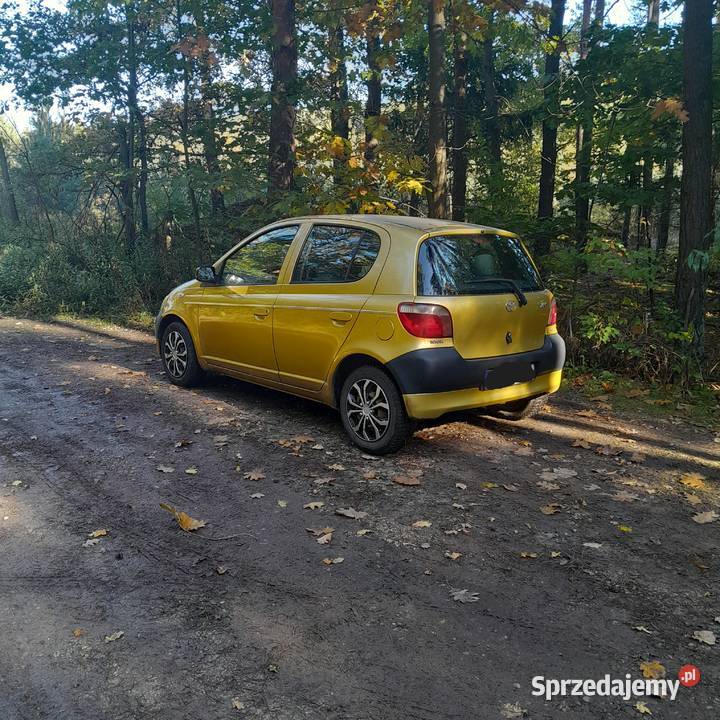 Toyota Yaris 2001, 5 drzwi, dobry stan oszczędna