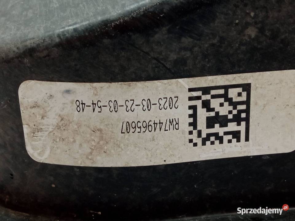 ZBIORNICZEK SPRYSKIWACZY 7449656 Bmw Seria 3 VII