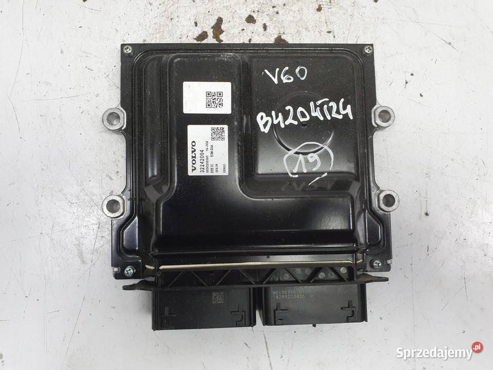 Volvo XC60 II 20 T6 STEROWNIK SILNIKA komputer Rudka