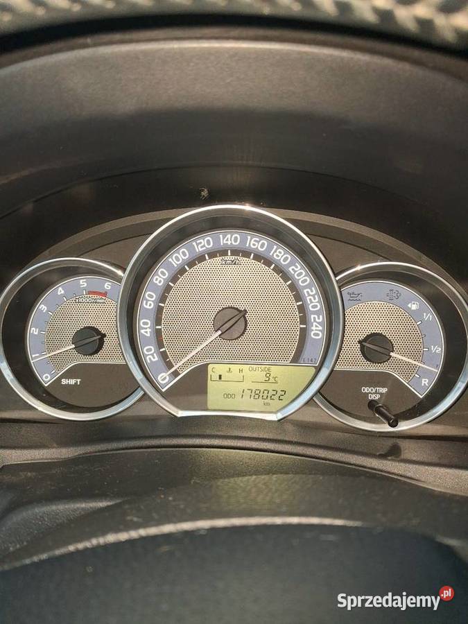 Toyota auris 14 d4d 170 przebiegu 2013r lubelskie Chełm