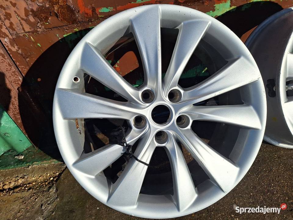 FELGA ALUMINIOWA 19 TESLA X S 102724100A 85JX19 Choceń sprzedam