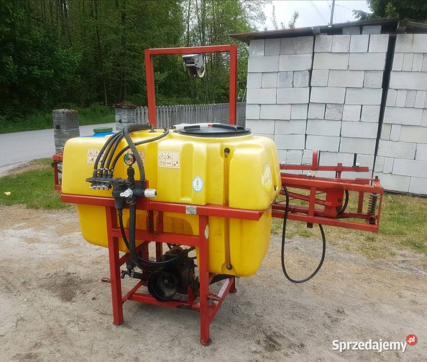 Opryskiwacz 400l lance 12m Nowy Typ kompletny
