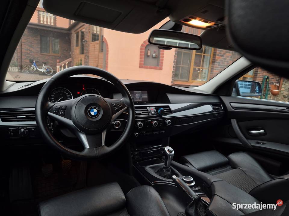 BMW E61 520d lifcie silnik M54 hak Rok produkcji 2007 Śliwice