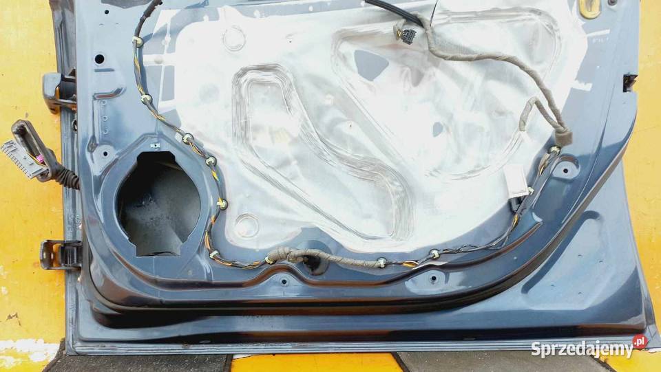 OPEL INSIGNIA A KOMBI DRZWI PRAWY PRZÓD CAŁE DO osobowe Radom