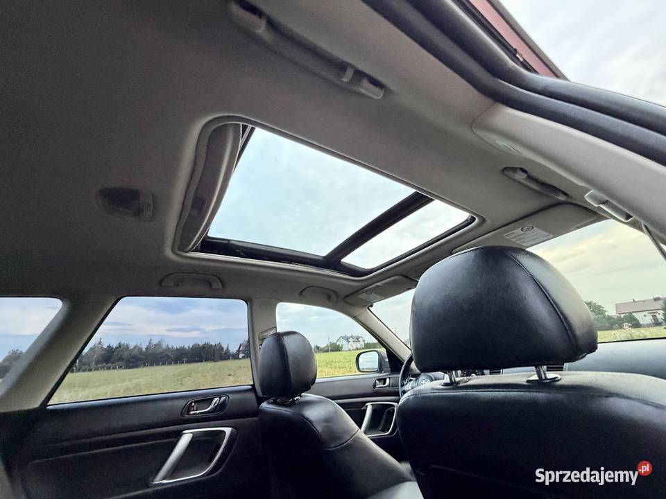 SUBARU Outback niski przebieg 183 Wyposażenie